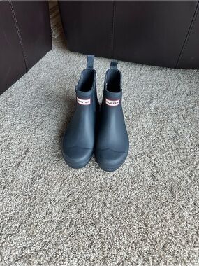 New Navy Hunter Chelsea Rain Boots